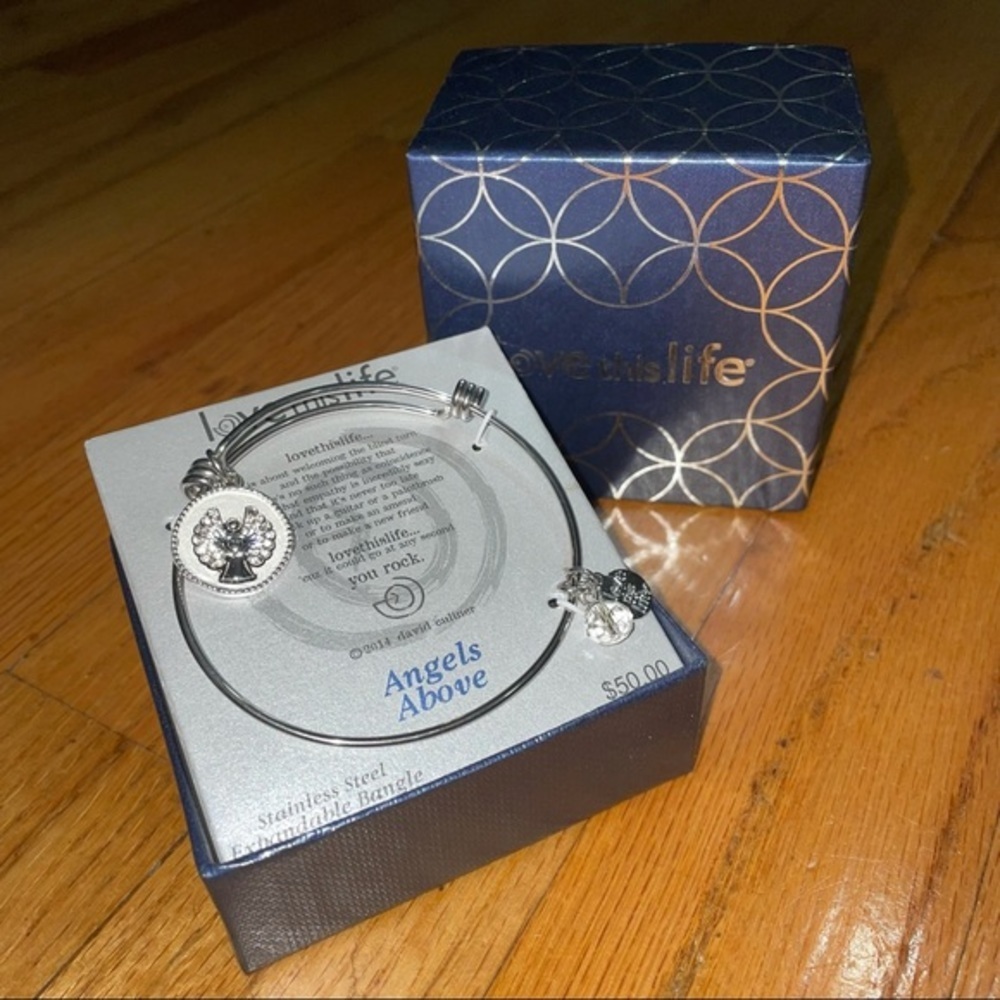 Love this life bangle NEW